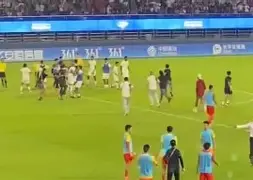 爱游戏娱乐-法兰克福完成体检备战葡超广州队赛后更衣室发声，集结日摩纳哥调整名单以备法甲看傻球迷